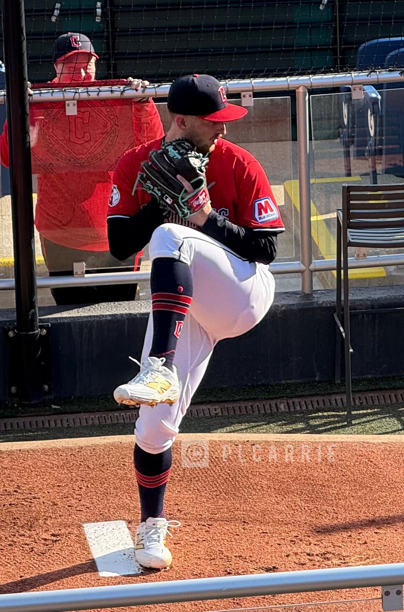 PLCarrie's tweet image. Reintroducing myself before our Opening Day!

- Guardians STH since 2008
- Bo Naylor is my backstop! 
- Love taking baseball pics!
- Tanner Bibee and Cade Smith are               
    are also my favorites!
- Can’t wait to be at my second 
   home with my Tribe Family!
❤️⚾️💙