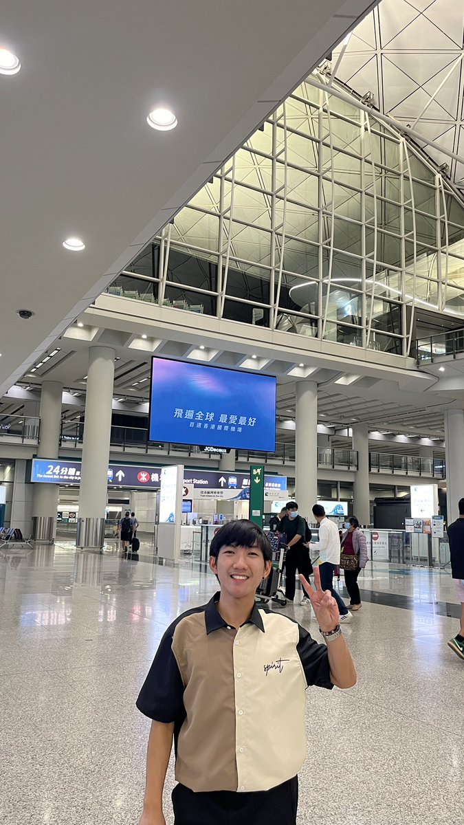 Short kid 4’5 tweet media