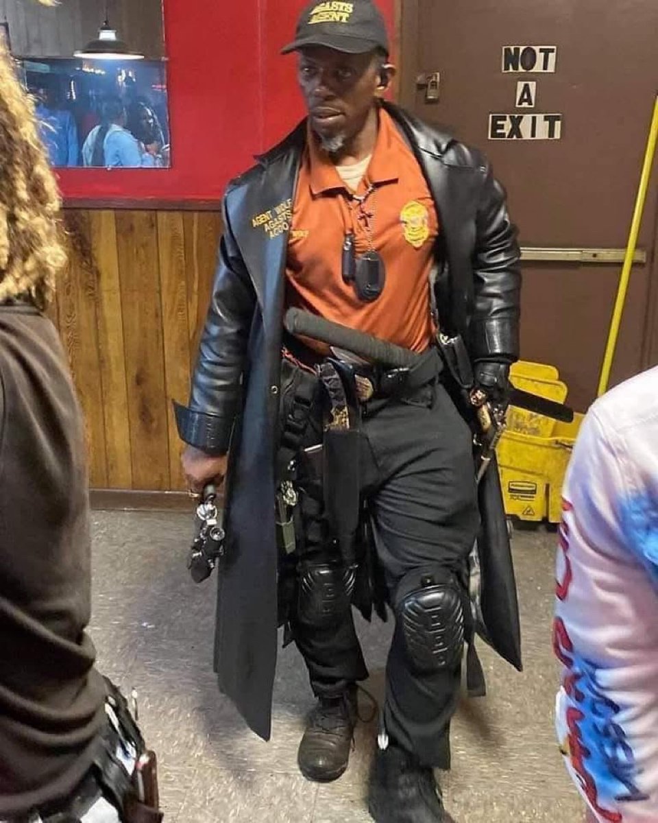 WELCOME TO BLACK TWlTTER  tweet media