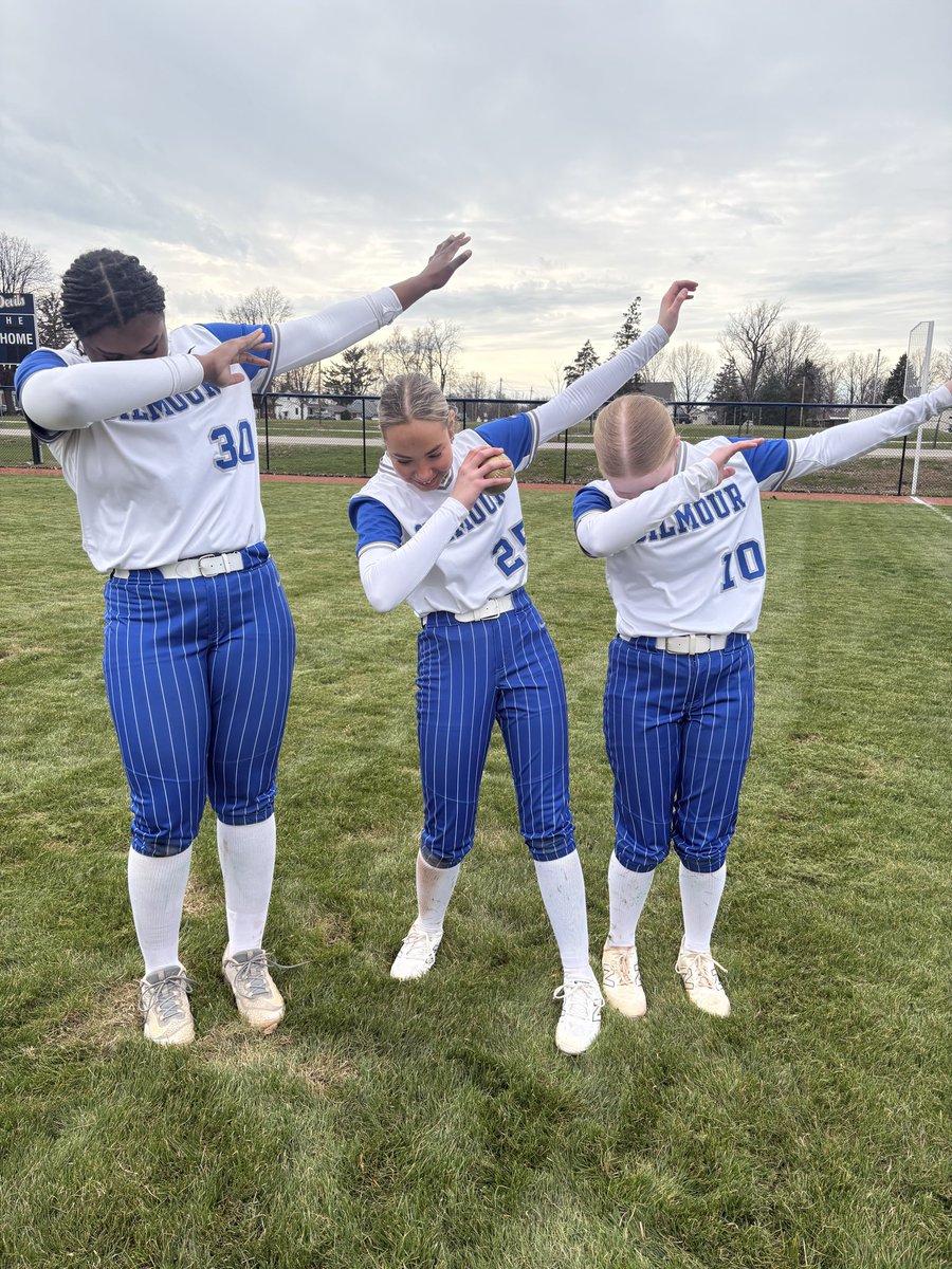 GilmourSoftball's tweet photo. Gilmour 14, Wickliffe 1 - Golden Game Balls to Hanna Hemmi 1st varsity hit &amp; DP in field; Peyton Dreiling 2/2 and pick off play; Hailey Gray 2HR, 3R, 4RBI. #GoGA #MaeThingsHappen  @nhpreps @jkampf_NH @ohiovarsity @ccscaohio
@yappisoftball @Isley23 @JacobHansen_12 @cam_palmer55 https://t.co/k0tf5zhulz