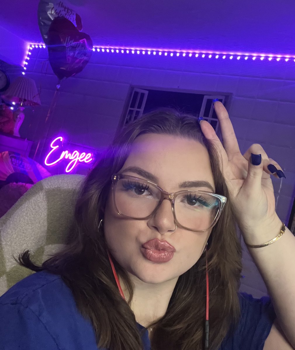 Emgee😈 tweet media