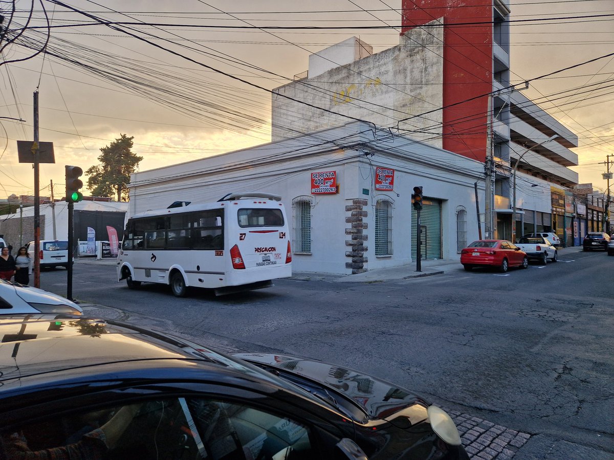 E. Rivera tweet media