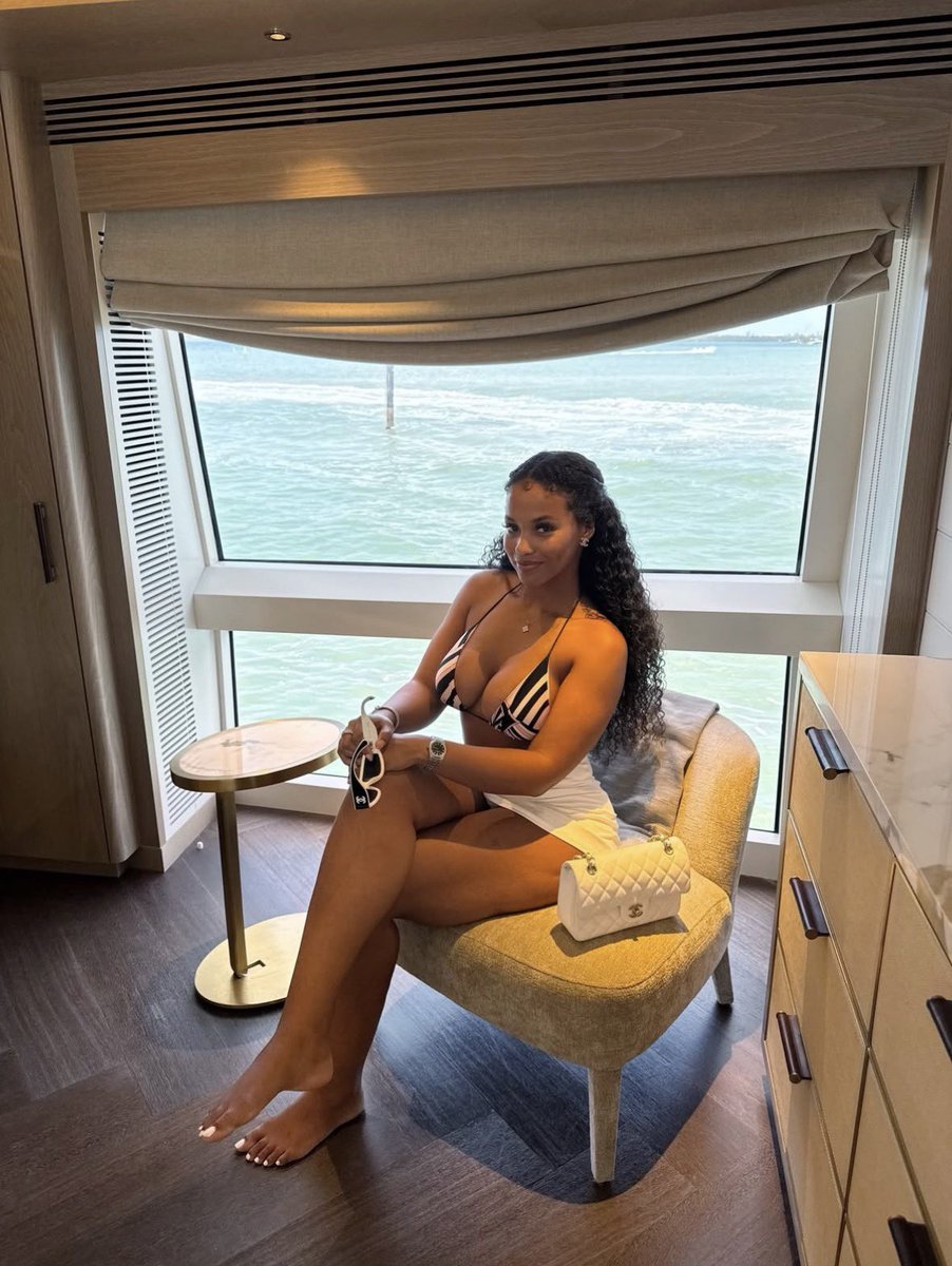 IG: anissa.evanz