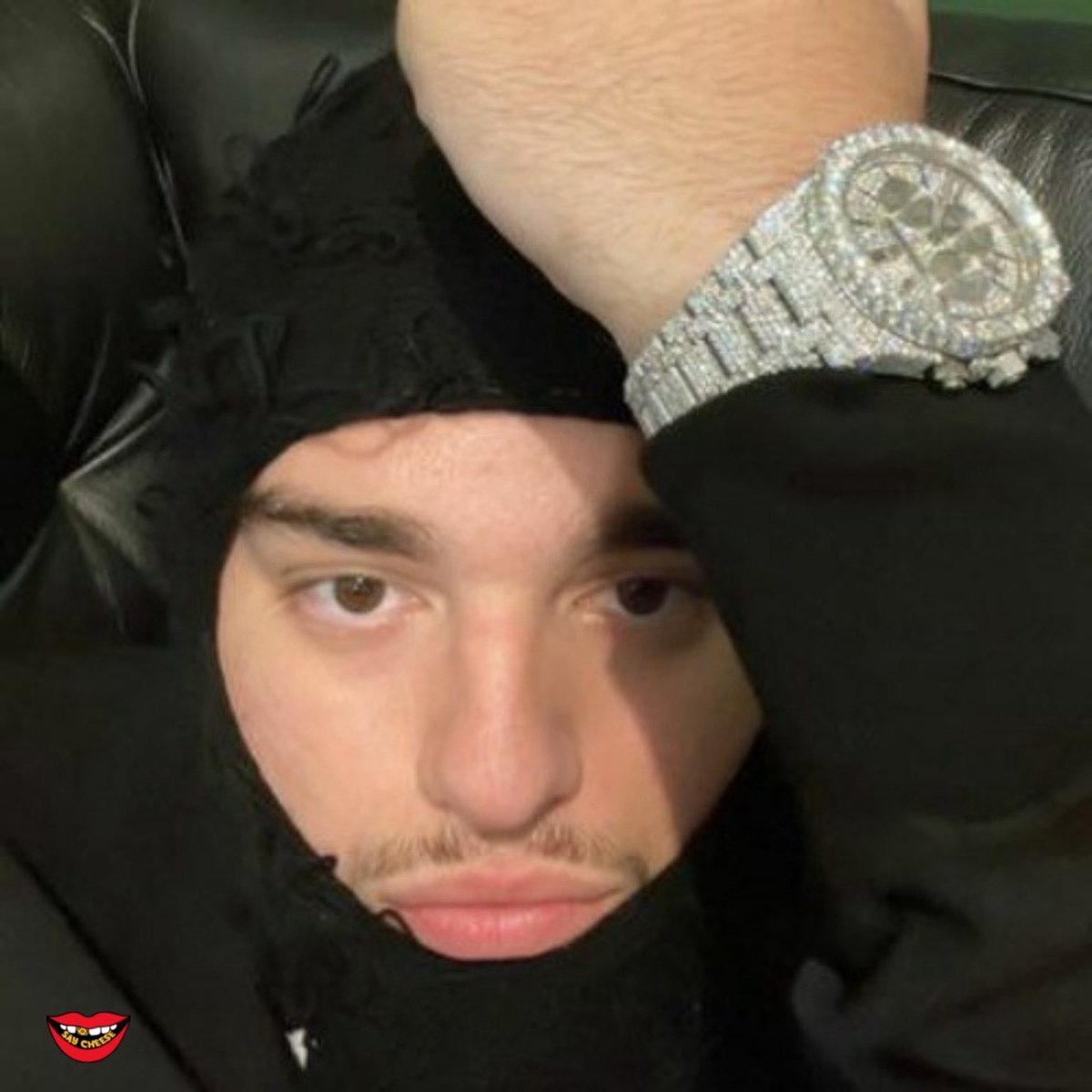 SAY CHEESE! 👄🧀 tweet media