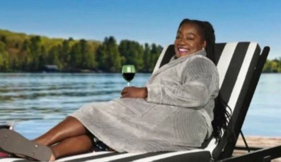 🚨 GenevieveCrave 🚨 tweet media