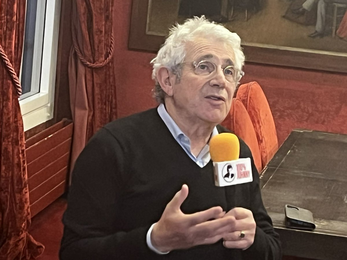 100% Johnny tweet media