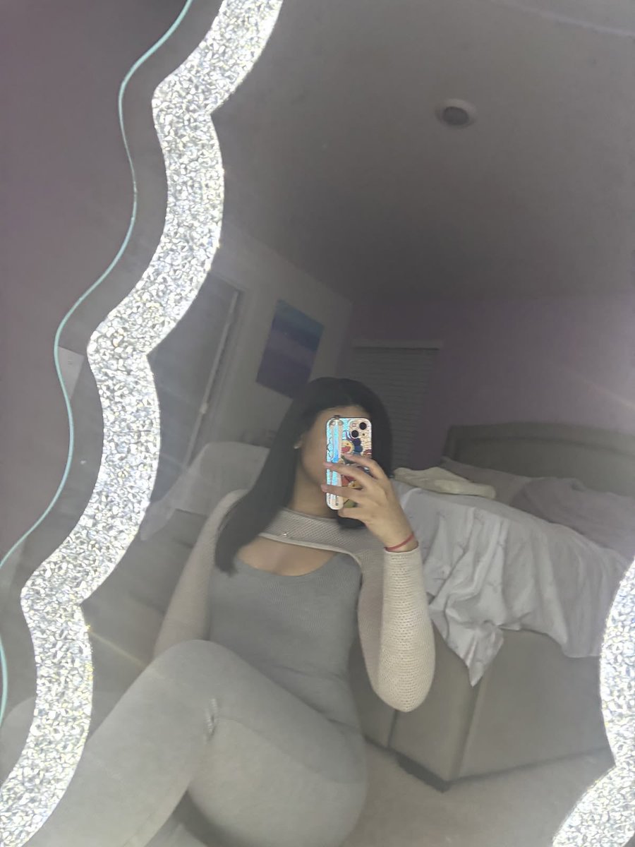 Tusaisdeja tweet media