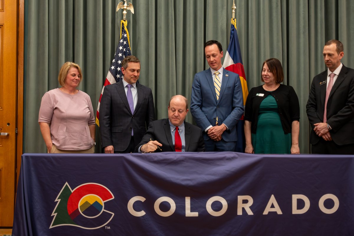 Gobernador Jared Polis tweet media