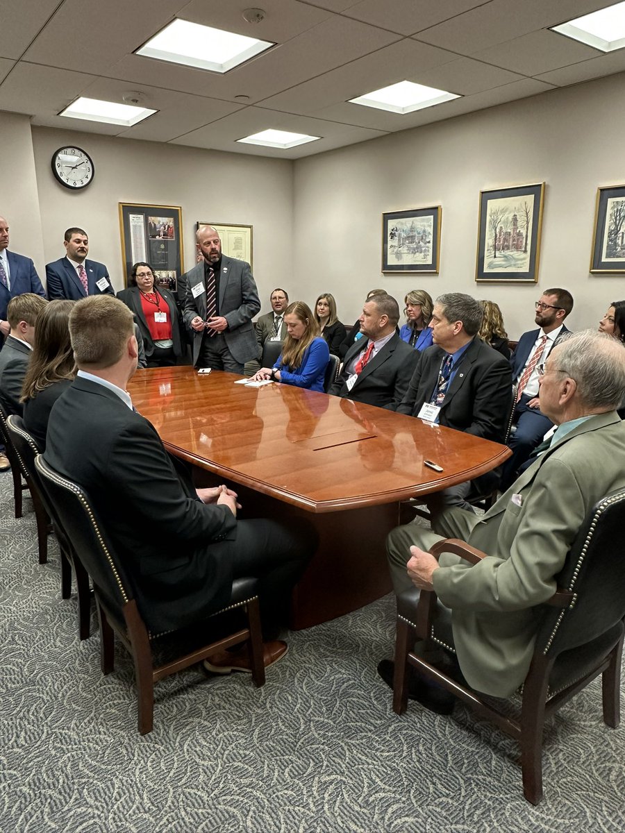 Chuck Grassley tweet media