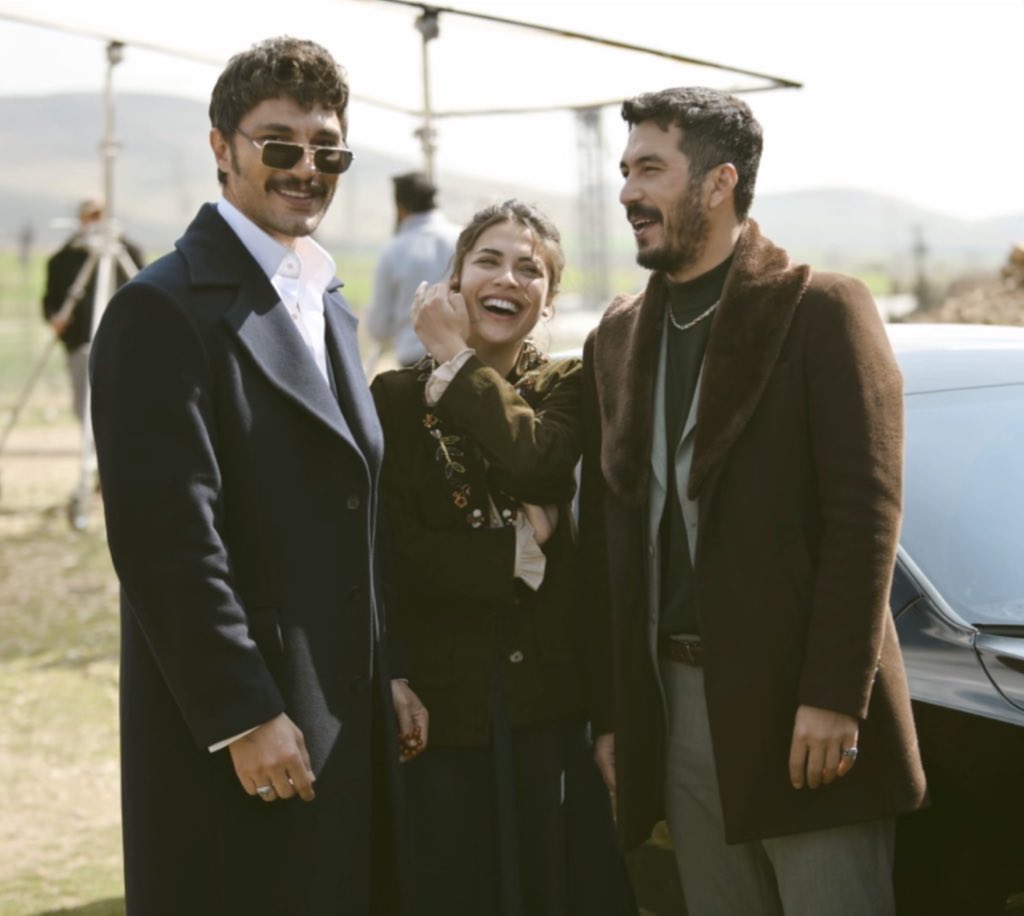 𓇢𓆸 tweet media