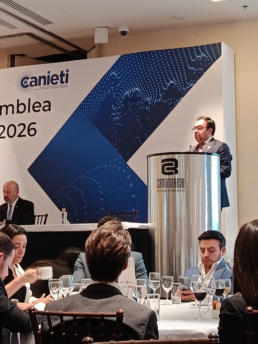 Rafael Echeverría tweet media