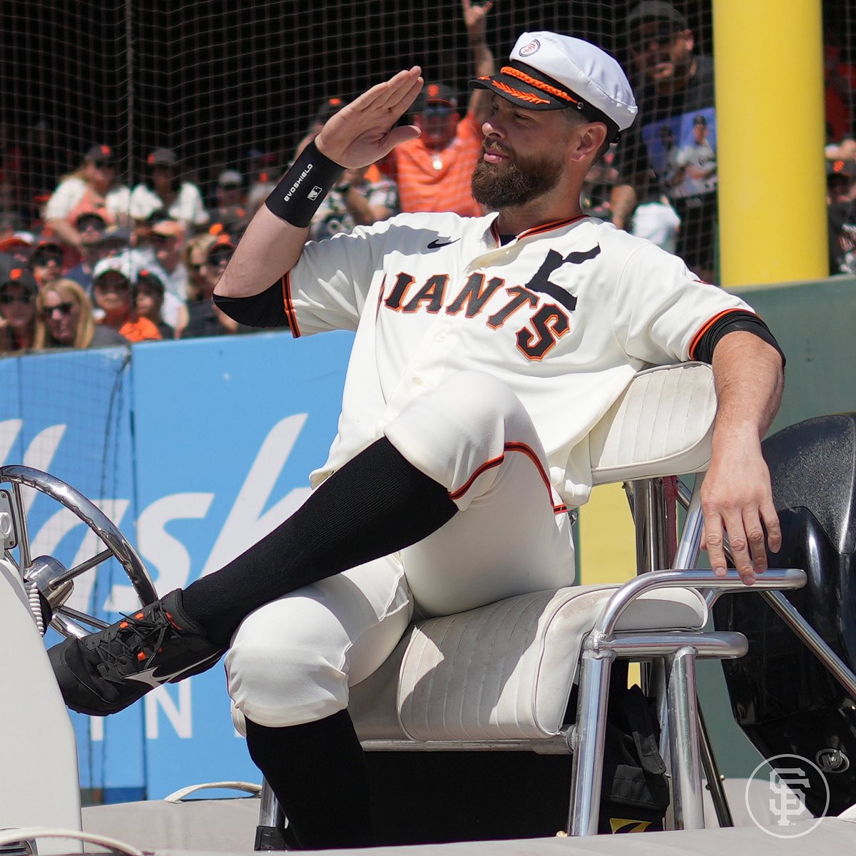 Screw Netflix, this is how do a Giants Home Opener