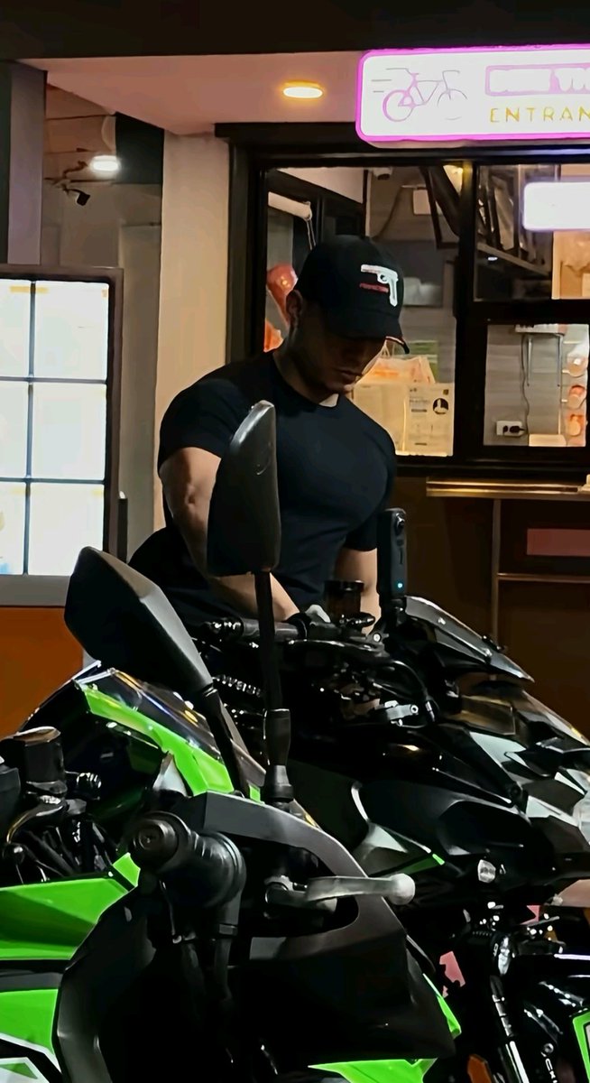 Riders/TopDaddy tweet media