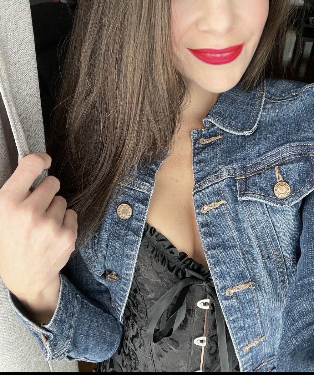 🌸simplycanadian🌸 tweet media