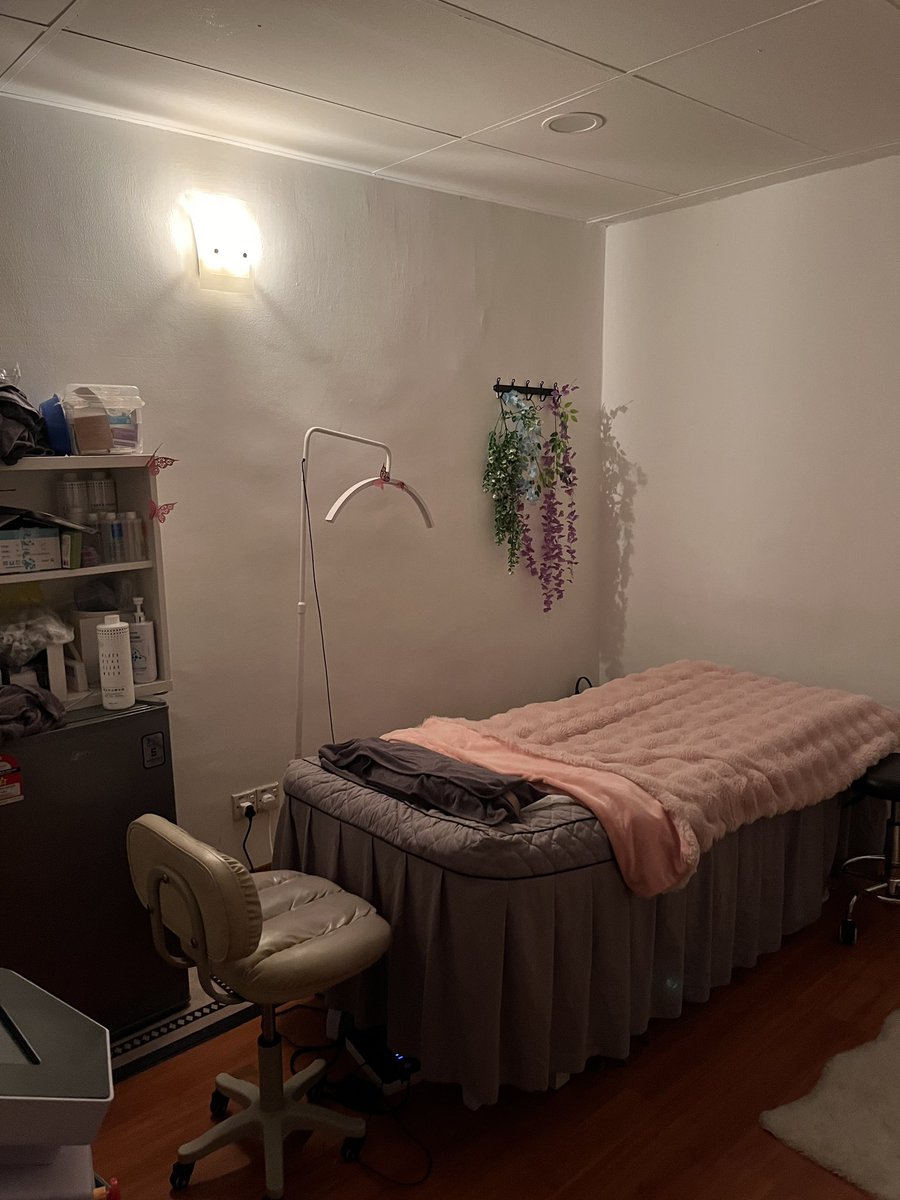 莫須再煩 tweet media