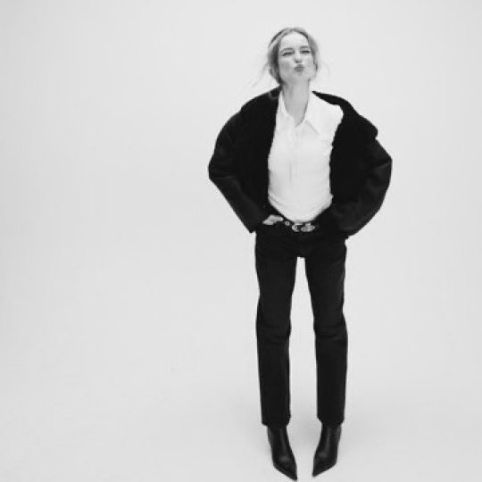 ellie ᥫ᭡. tweet media