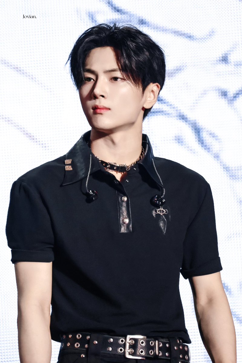 lucky frows ݁˖⚘ tweet media