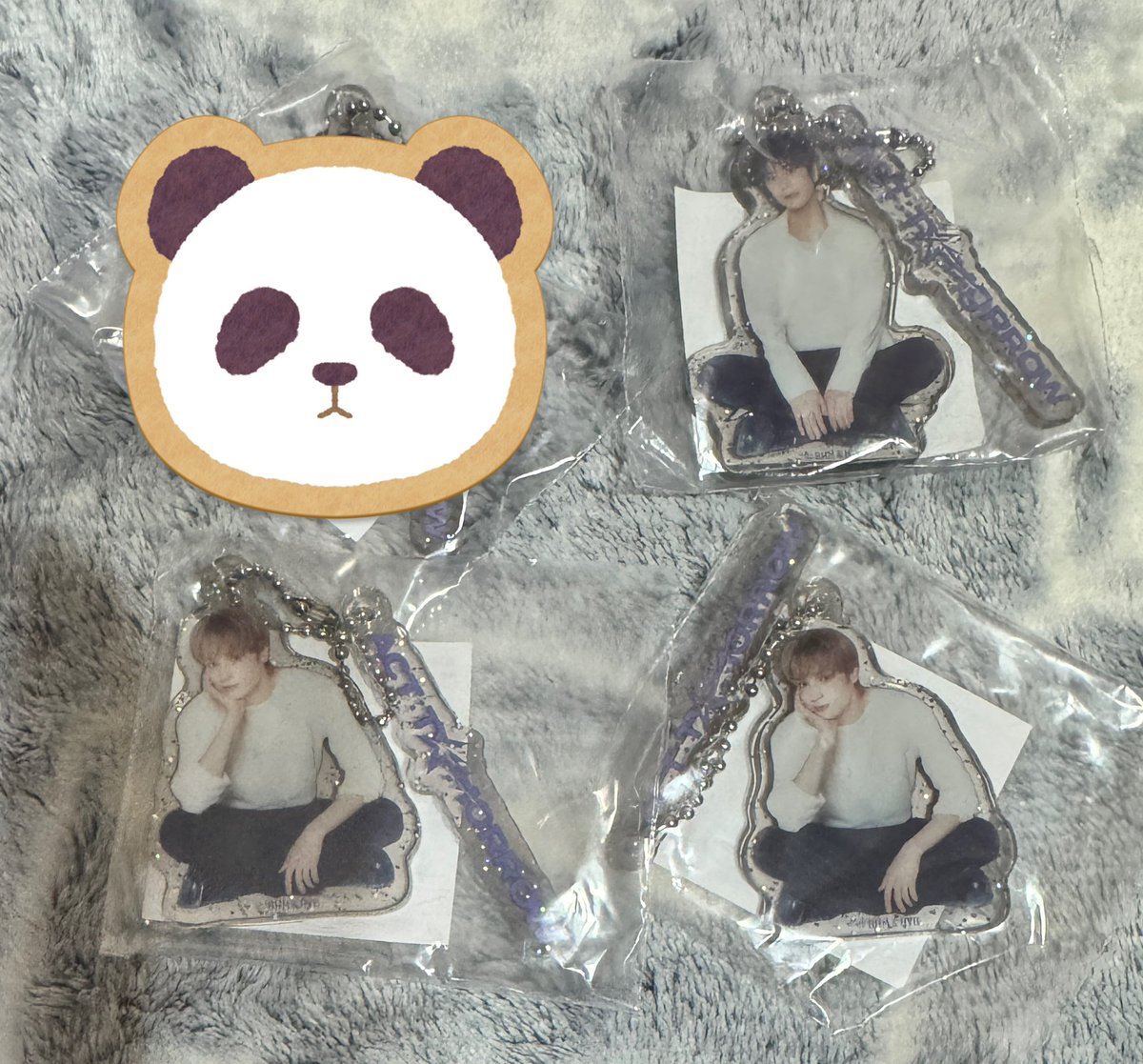 mochico789's tweet photo. TXT 미니 8집 양도 투바투 포카 특전  poca 일본 Japan 위버스 유니버셜 대리구매 proxy  

◎ ww shipping🇯🇵✈︎

+ Shipping 

Capsule Toy  goods

1ea   JPY 600

wts sell lfb 수빈 연준 범규 태현 휴닝 럭키드로우 럭드 https://t.co/qISM5NO8w2