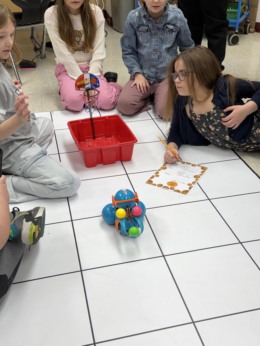 CoyOCSSteam's tweet photo. March Madness is happening everywhere, even with our Dash robots!! Congratulations to Mrs. DiPierro's class winners: Table 2, 4 &amp; 9 scored the most points for their competition!! @Coy_Rams @OSF4Kids https://t.co/0luPPv56dE