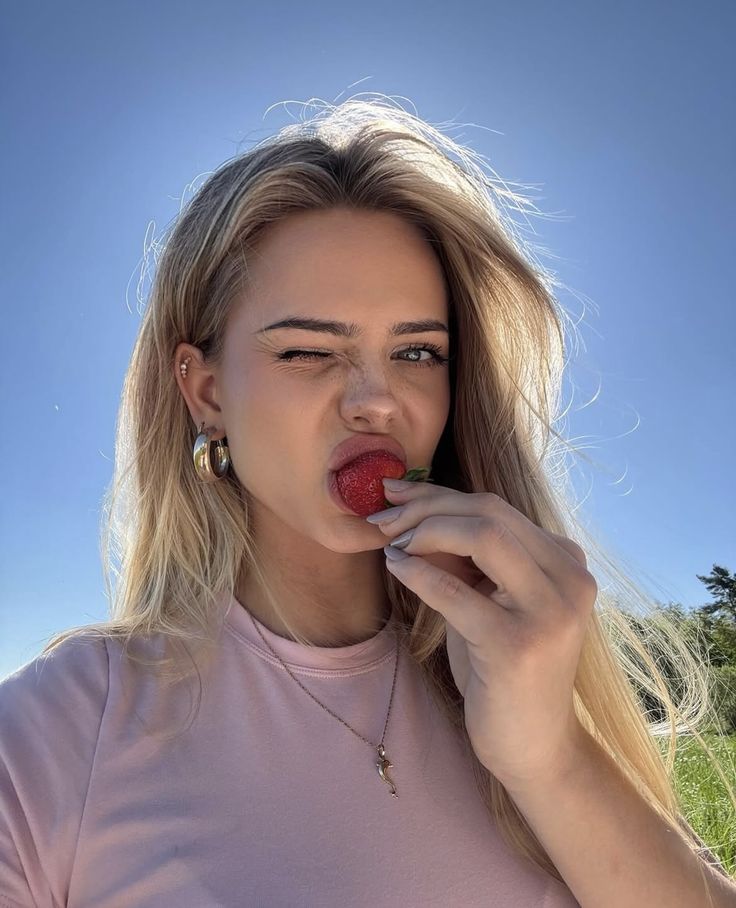 BoraBora tweet media