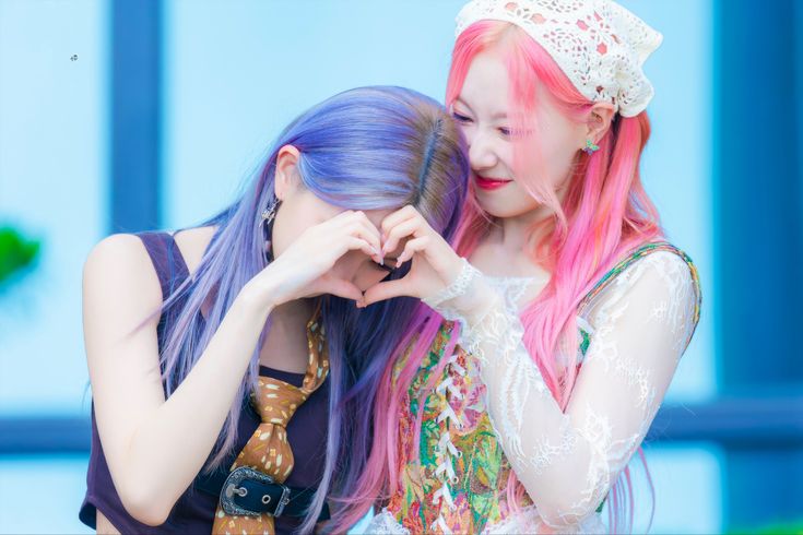 catgirldamii's tweet photo. https://t.co/JSKF1qCHMI