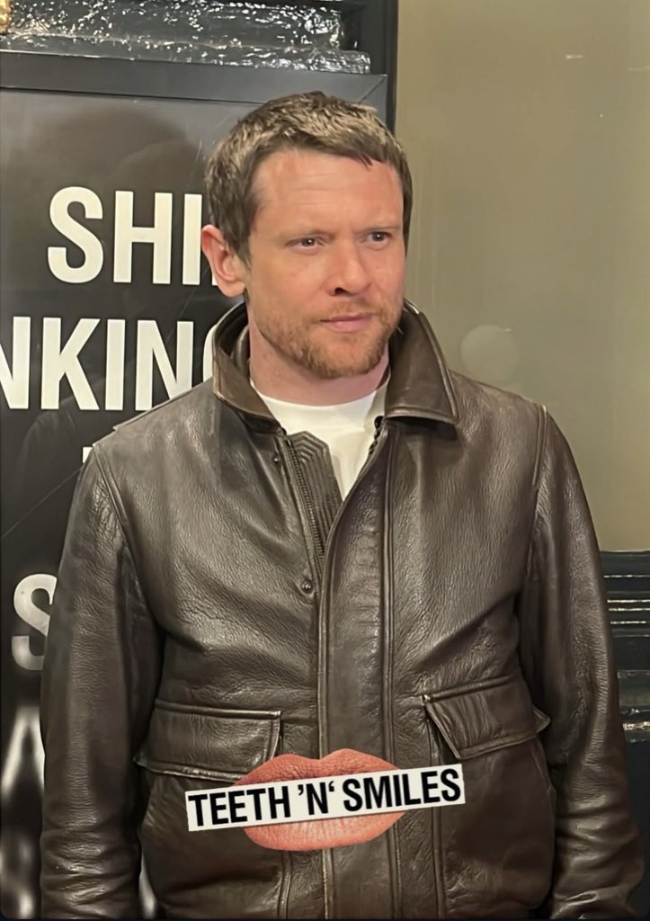 jack o’connell’s left pinky tweet media