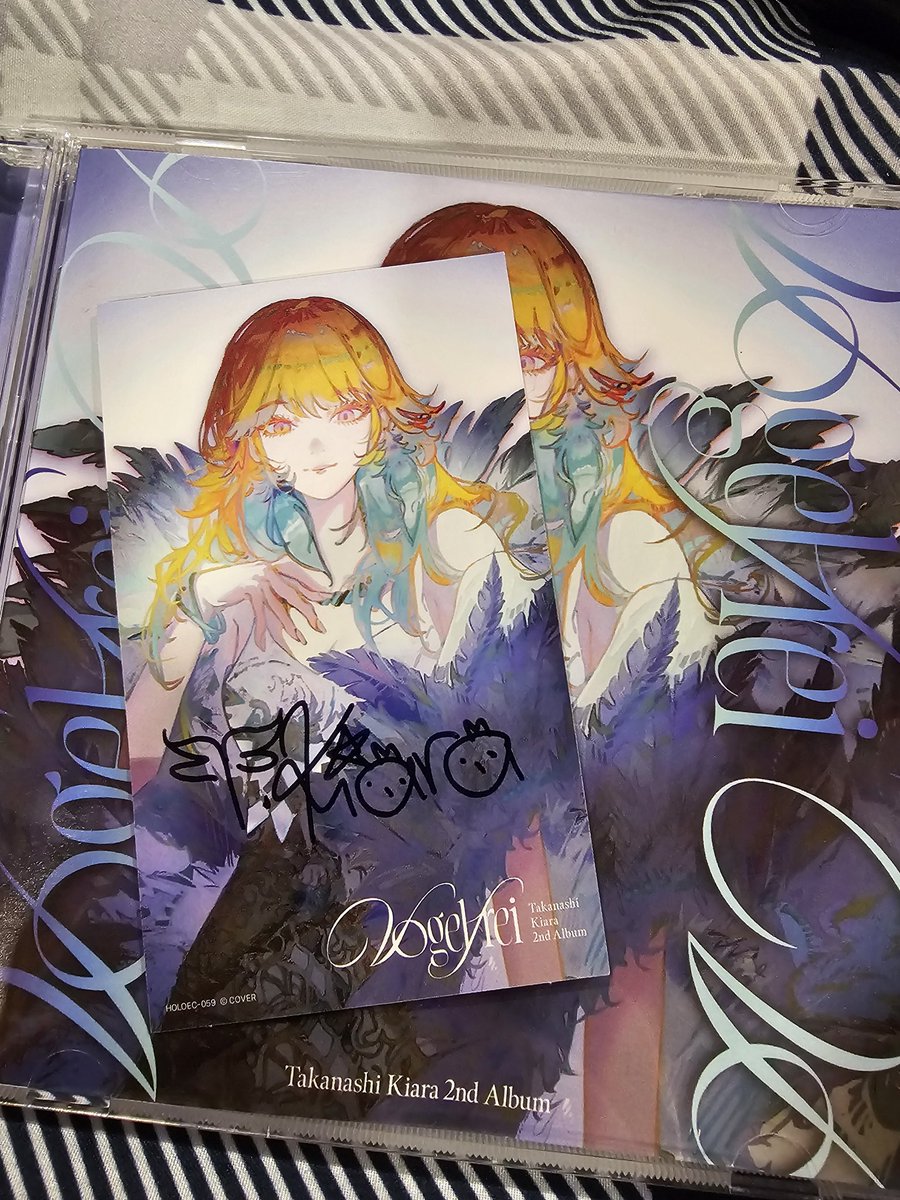 CBumbleby's tweet photo. @takanashikiara Just got home and found a signed one! Thank you Wawa!🧡 https://t.co/NIWyk3e4rY