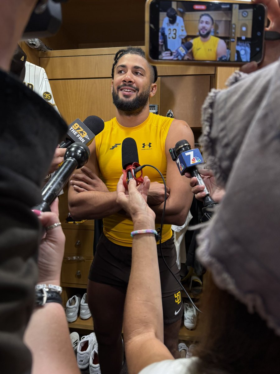 aedmondstv's tweet image. What do you do to prepare against a guy like Tarik Skubal? 

Tatis: “Pray” 😅 

#padres