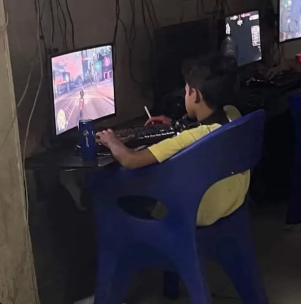 littlevet085's tweet photo. pós ban, a menorzada tá ligando pra nada https://t.co/cY8bo4TWnS