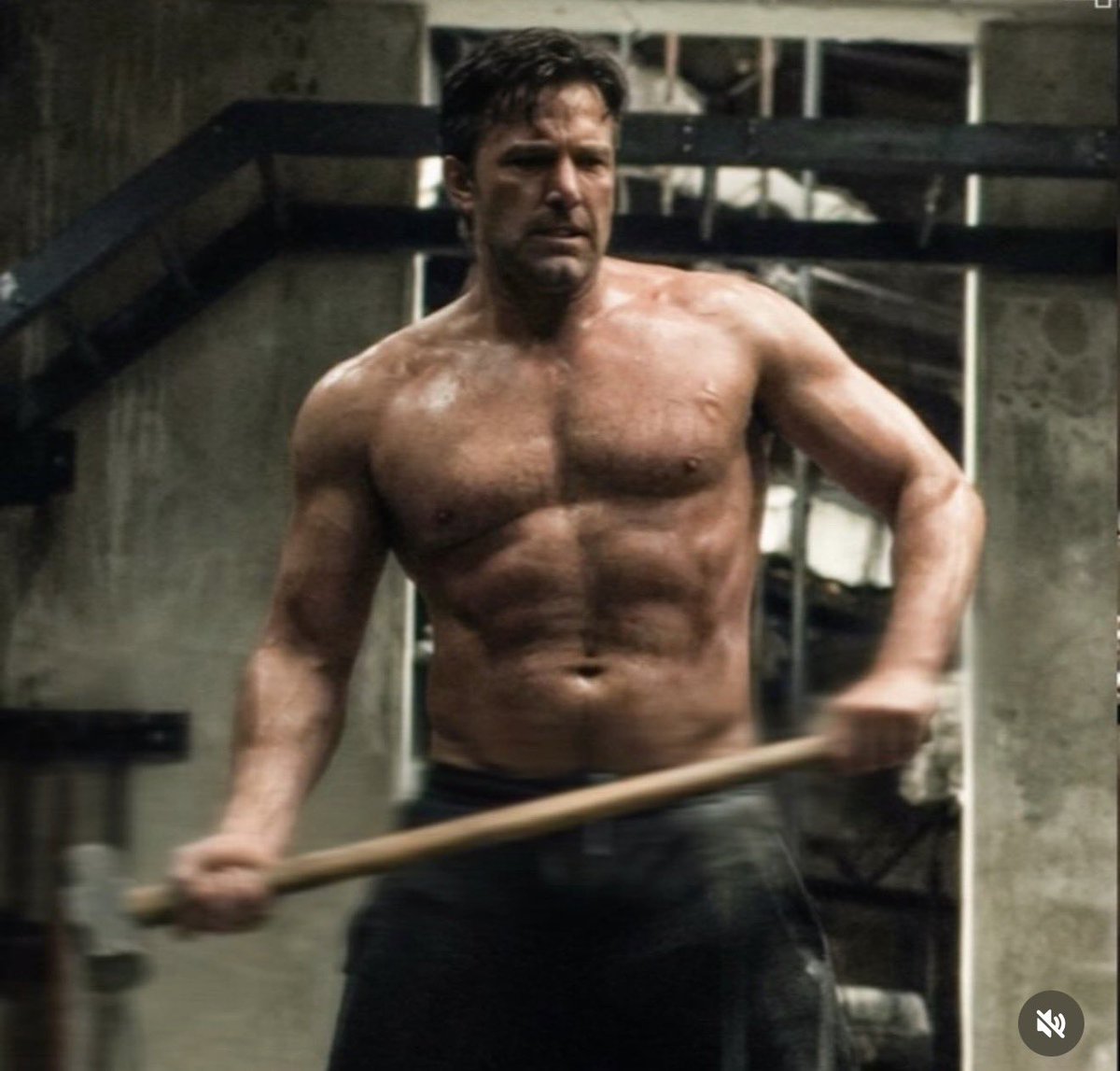 Ben Afflecks “The Batman” tweet media