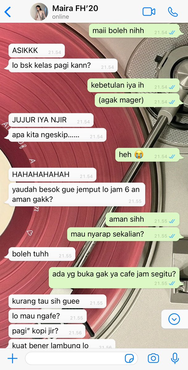 siébeyya tweet media