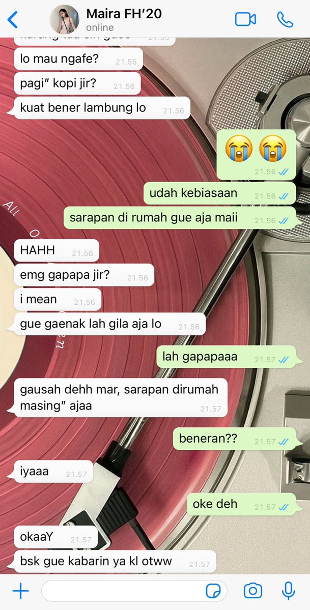 siébeyya tweet media