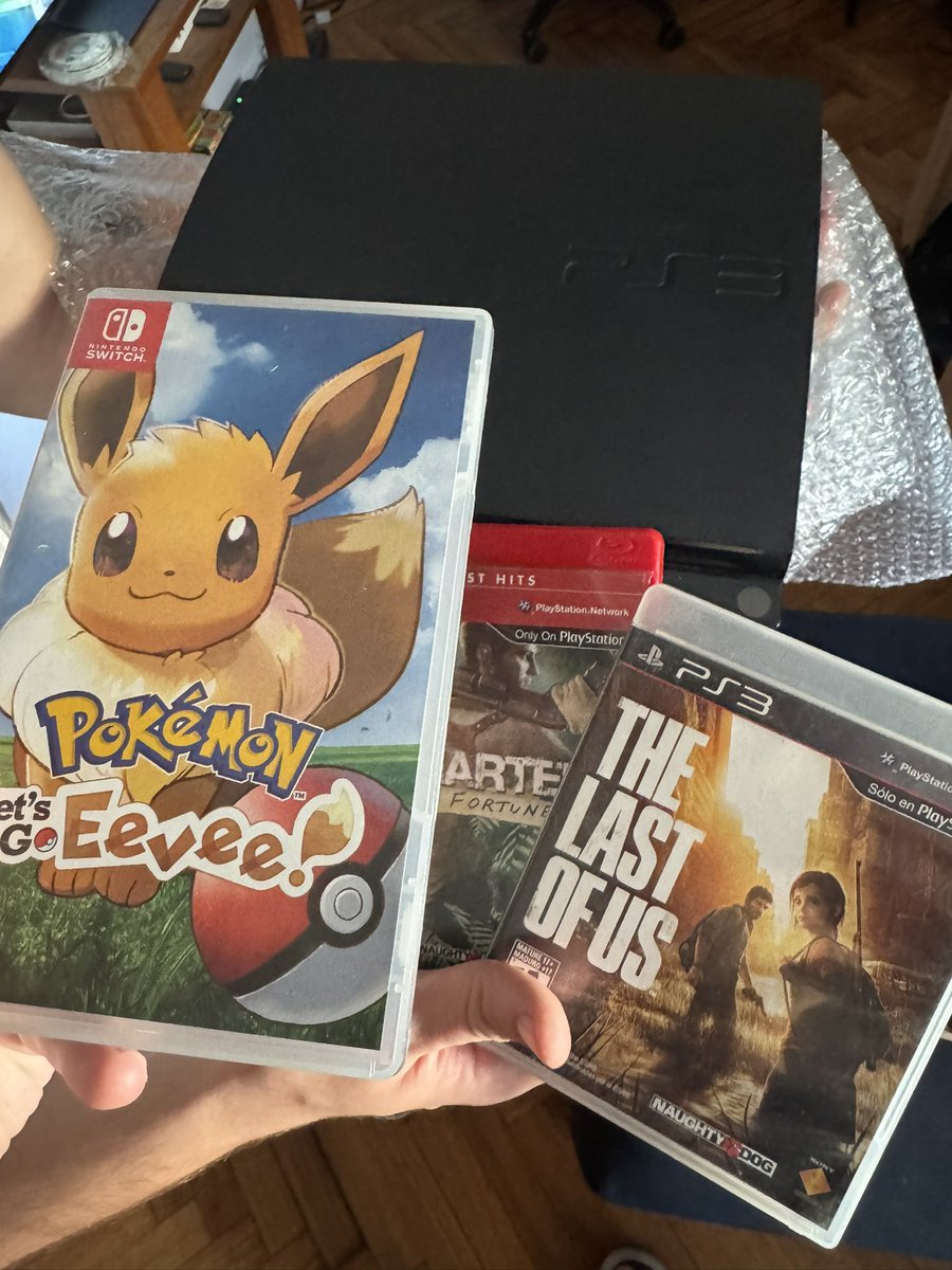 LaritaLG tweet media