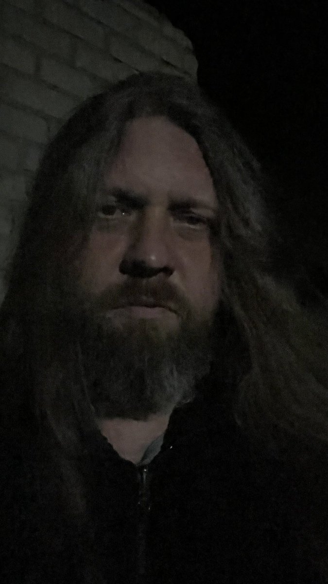 жнець з лопатою tweet media