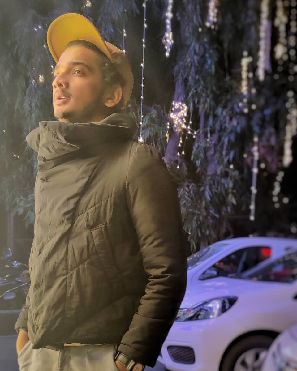 Sameer🐦 tweet media