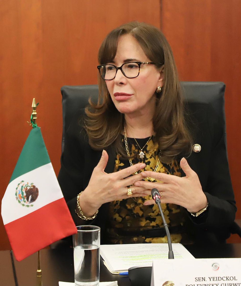 Azucena Uresti tweet media