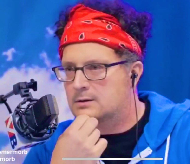 xxzzares tweet media