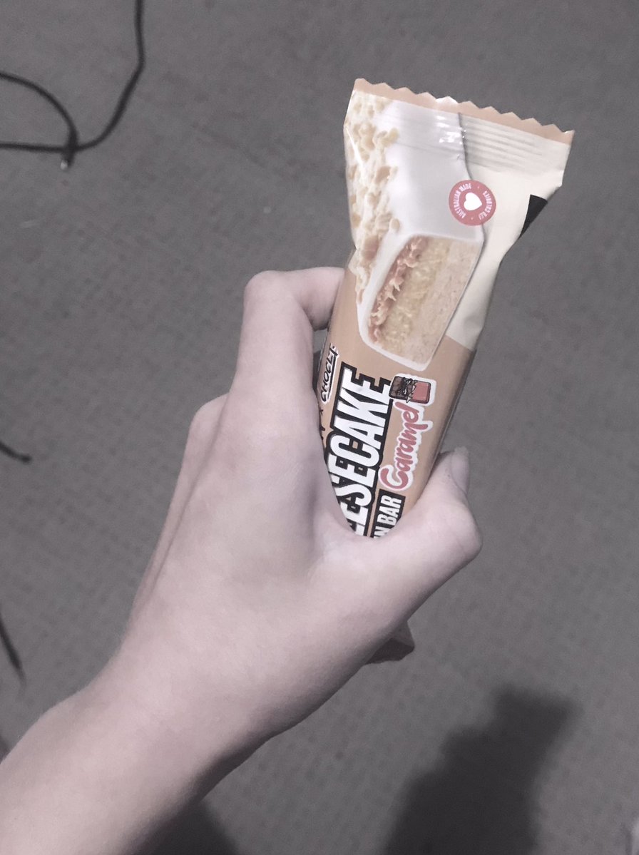 valentina tweet media