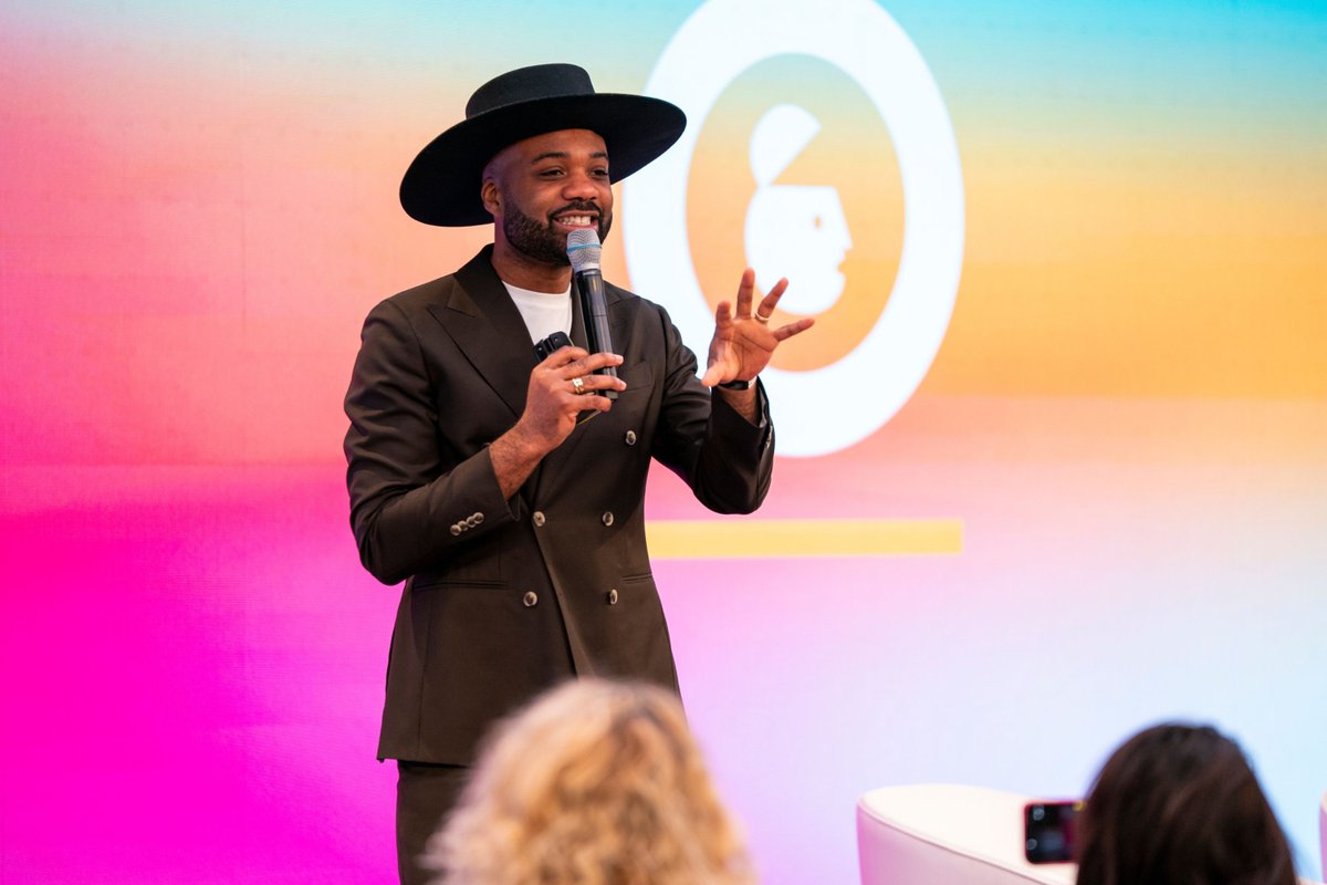 Advertising Week tweet media