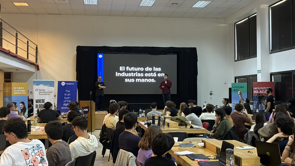 Nico Bustelo tweet media