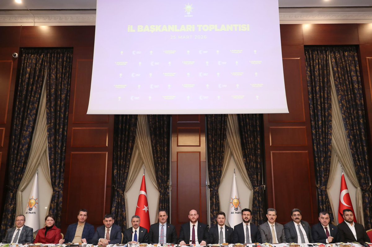 📍Daraltılmış İl Başkanları Toplantısı

AK Parti Genel Başkan Yardımcımız, Teşkilat Başkanımız Sayın <a href="/abuyukgumus/">Ahmet Büyükgümüş</a> başkanlığında yapılan Daraltılmış İl Başkanları Toplantısına katıldık. Teşkilat ve saha çalışmalarını konuştuk, istişarelerde bulunduk.

Cumhurbaşkanımız ve Genel