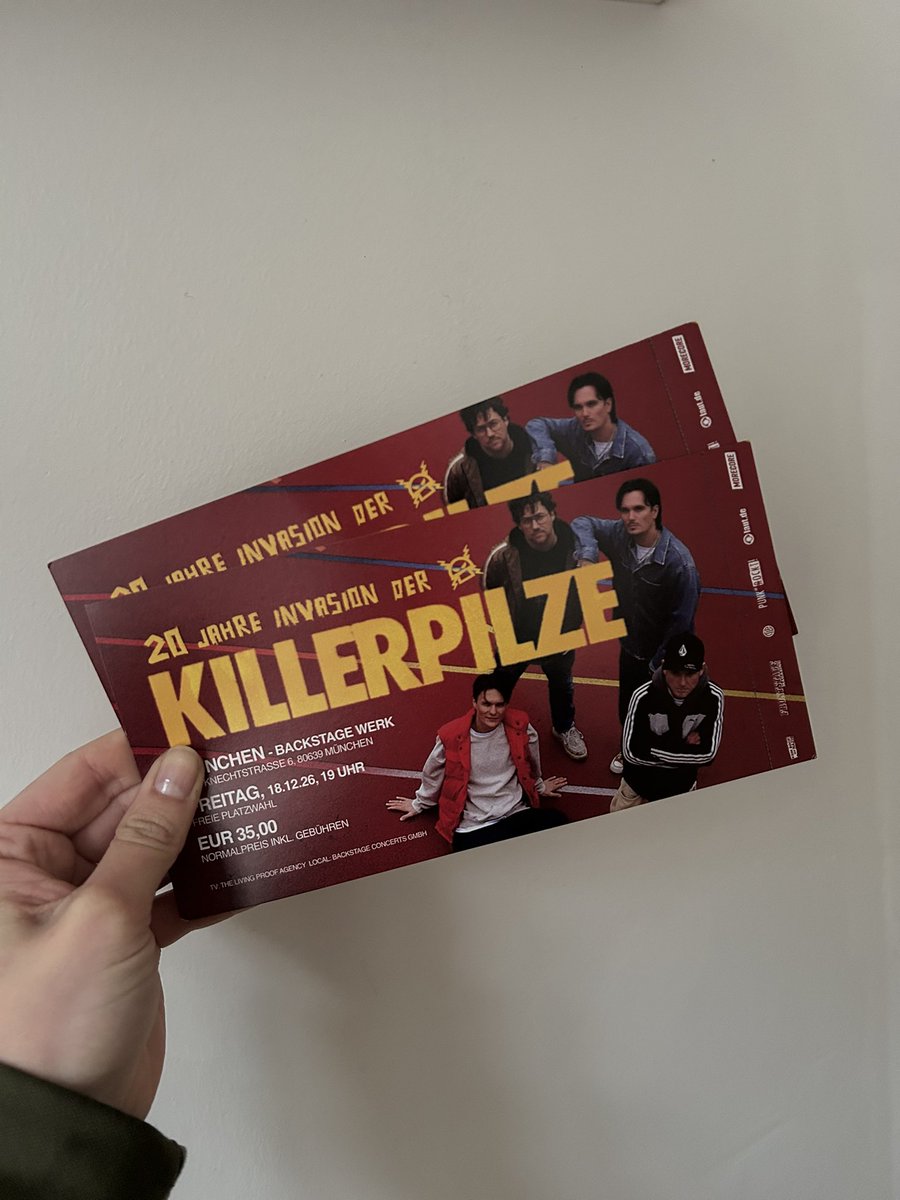 helene ★ tweet media