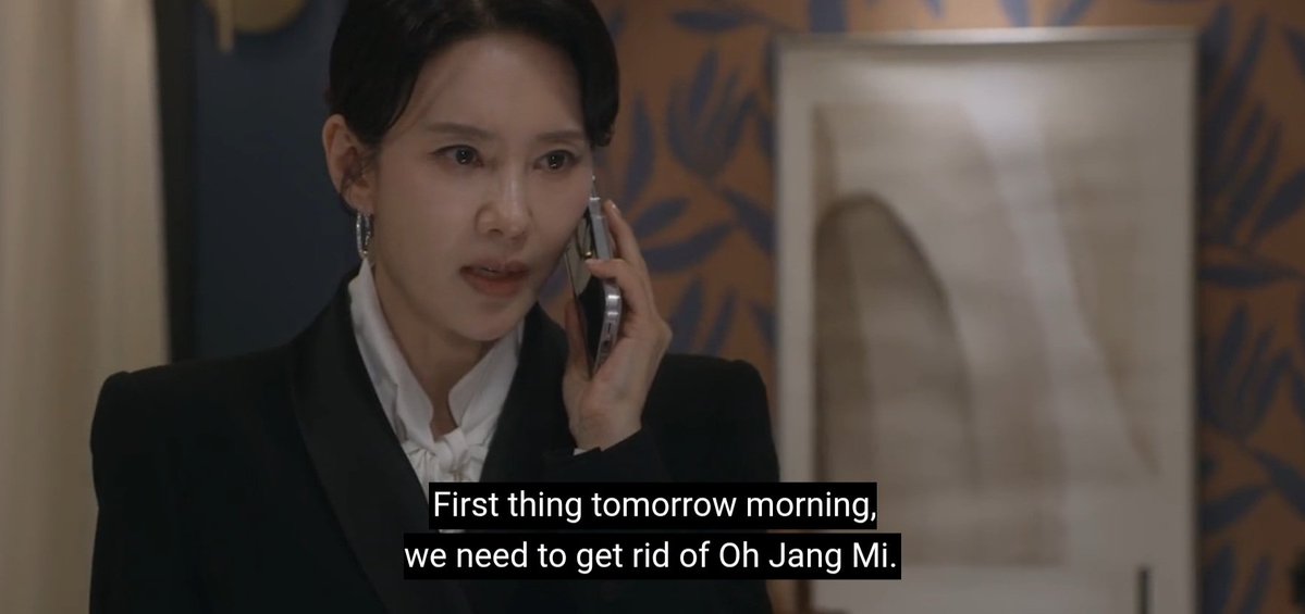 BluKimchiKdrama's tweet image. Operation: Kill Oh Jangmi is back on. I'm actually surprised they left "Jangmi" alone all this time in the hospital and didn't try to take her out 😱.

#TheFirstMan #FirstMan #첫번째남자 EP70