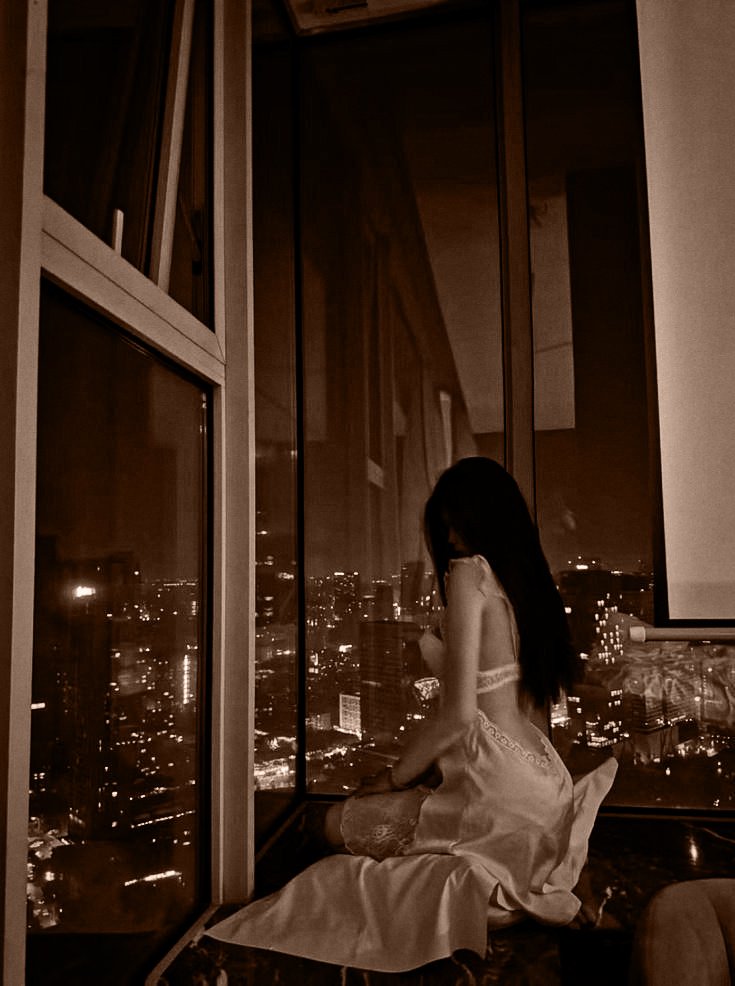 𝓒𝑙𝑎𝑟𝑖𝑒. tweet media