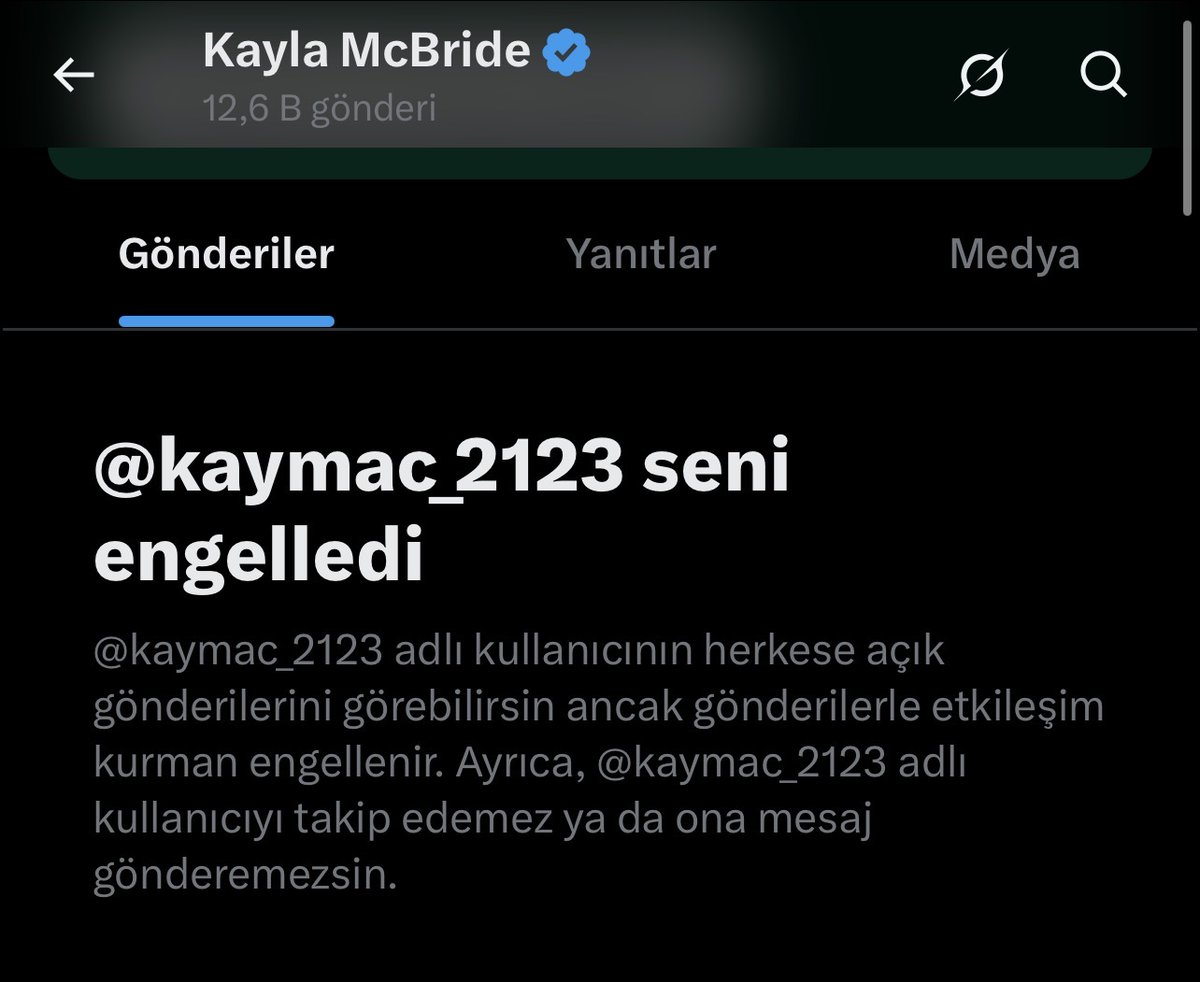 leyla tweet media