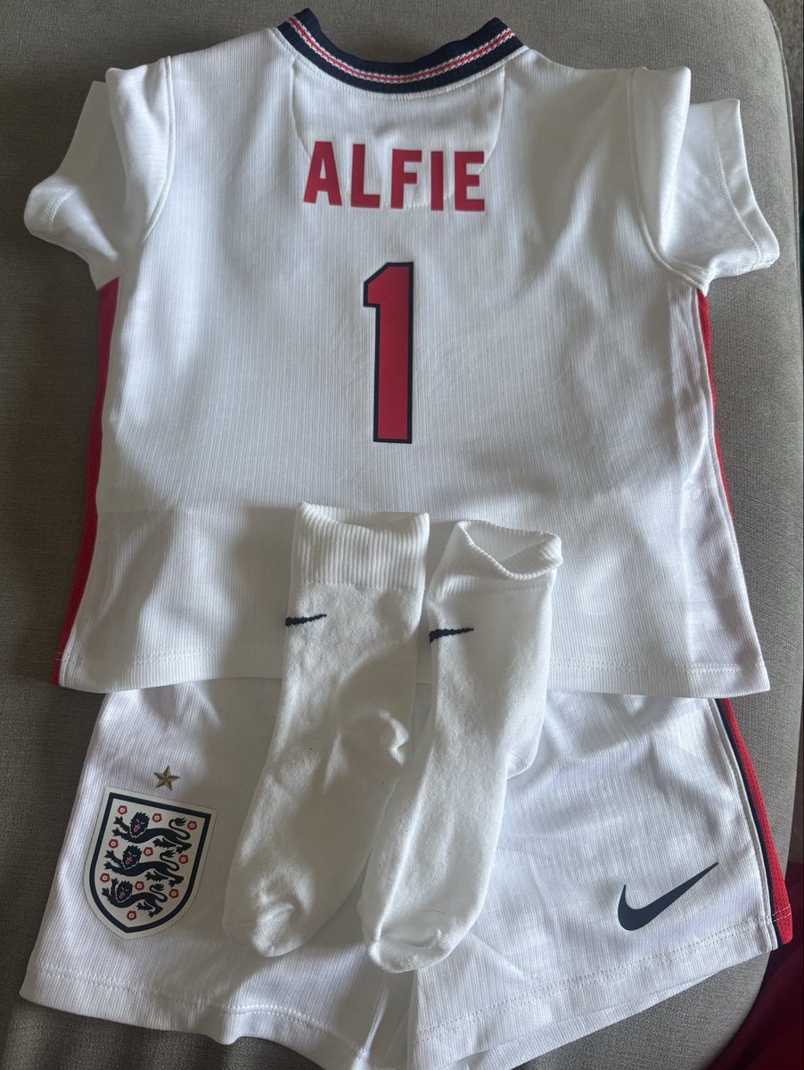 Adam Holder tweet media