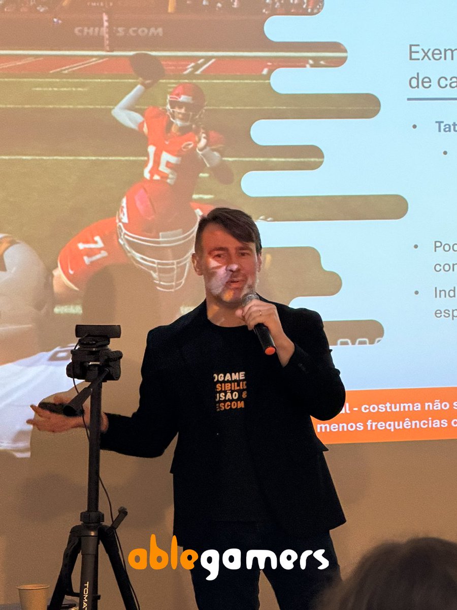 AbleGamersBR's tweet photo. Semana passada estivemos na @faculdademelies para falar sobre Acessibilidade nos Jogos durante a Semana Méliès. O @chrizeba deu um show de condução para uma turma superanimada e participativa. Valeu demais pela oportunidade, Faculdade Méliès! Confira os registros! https://t.co/GYbw08MLAD