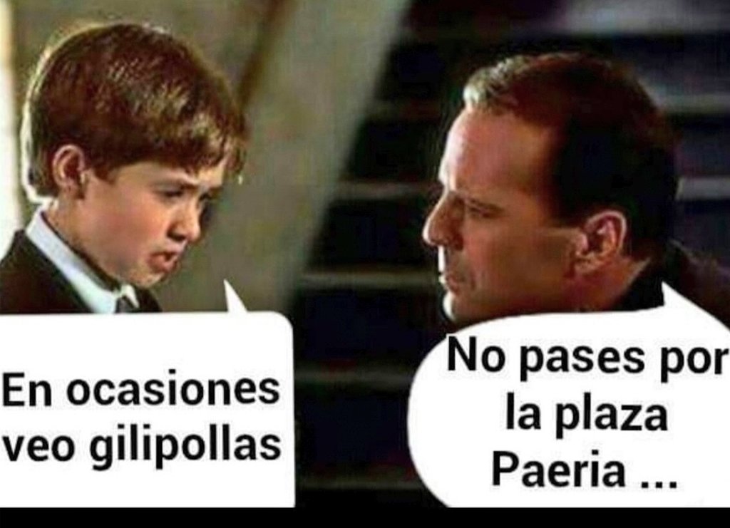 Carapandura23's tweet photo. En todas partes cuecen habas. 😎 https://t.co/eT88UZfnzj