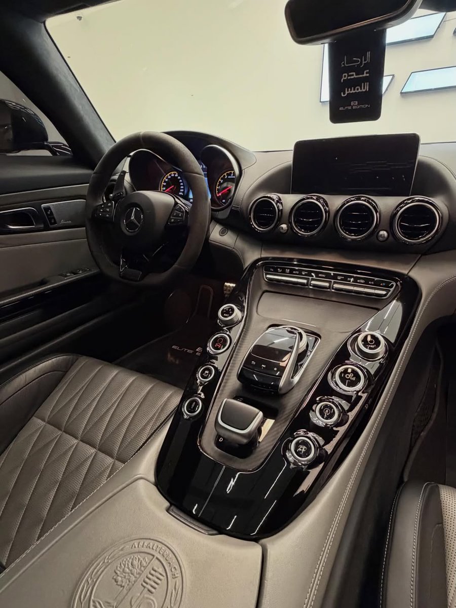 Nocarcontext tweet media