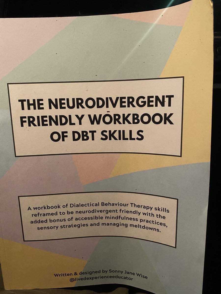 Caroline 🦊 tweet media